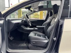Tesla Model Y Rear-Wheel Drive - ფოტო 8