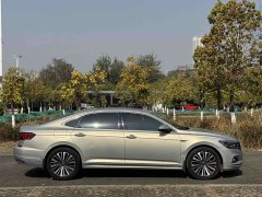 Volkswagen Passat 2019 330TSI Luxury National VI - ფოტო 3