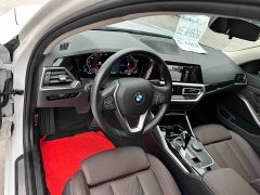 BMW 3 Series 320i M Sport Package - ფოტო 12