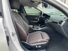 BMW 3 Series 320i M Sport Package - ფოტო 18