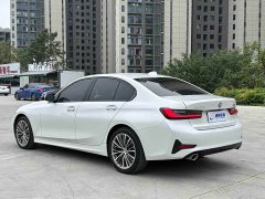 BMW 3 Series 320i M Sport Package - ფოტო 4
