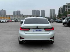 BMW 3 Series 320i M Sport Package - ფოტო 5