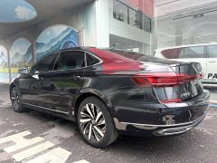 Volkswagen Passat 330TSI Elite - ფოტო 9