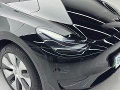 Tesla Model Y Rear-Wheel Drive - ფოტო 3
