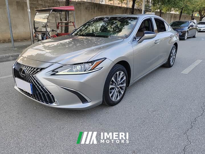 Lexus ES 2022 200 Excellence Edition - ავტომობილი ჩინეთიდან