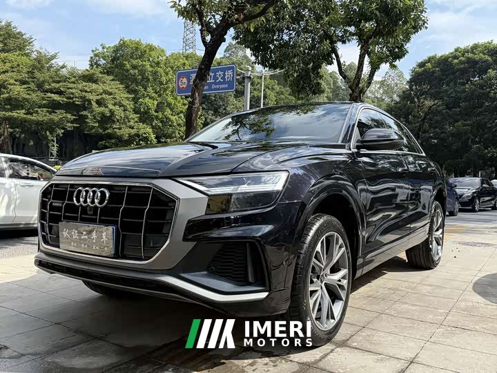 Audi Q8 2022 55 TFSI Luxury Sport - ავტომობილი ჩინეთიდან
