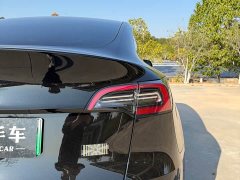 Tesla Model Y Long Range All-Wheel Drive - ფოტო 14