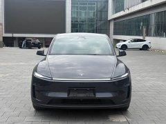 Tesla Model Y Rear-Wheel Drive - photo 2
