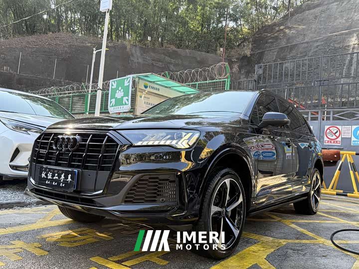 Audi Q7 55 TFSI quattro S line Sport - ავტომობილი ჩინეთიდან