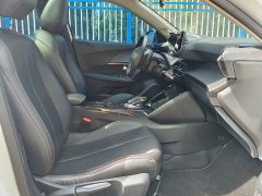 Peugeot 2008 2020 230THP Style Sunroof Edition - ფოტო 10