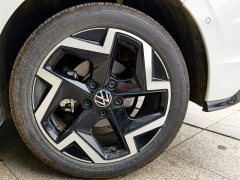 Volkswagen Golf 2025 Facelift 300TSI R-Line - ფოტო 15