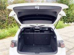 Volkswagen Golf 2025 Facelift 300TSI R-Line - ფოტო 5