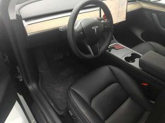 Tesla Model Y Standard Range RWD - ფოტო 11