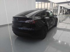Tesla Model Y Standard Range RWD - ფოტო 6