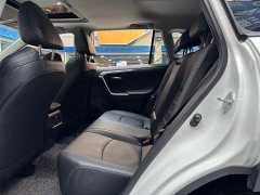 Toyota Venza 2.0L CVT AWD Luxury - ფოტო 10