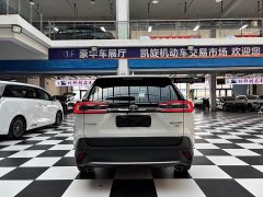 Toyota Venza 2.0L CVT AWD Luxury - ფოტო 17