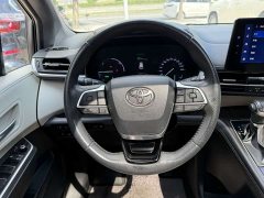 Toyota Sienna 2023 2.5L Hybrid Premium Edition - ფოტო 16