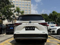 Toyota Sienna 2023 2.5L Hybrid Premium Edition - ფოტო 4