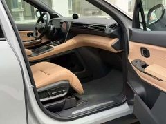 NIO ES8 2020 415KM Six-Seater - ფოტო 12