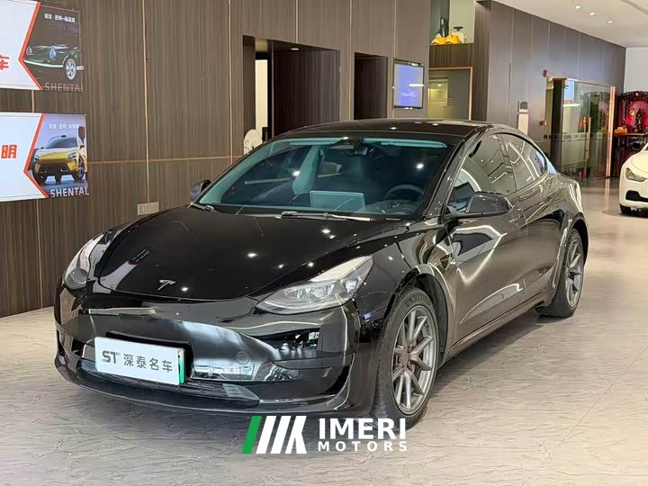 Tesla Model 3 Rear-Wheel Drive