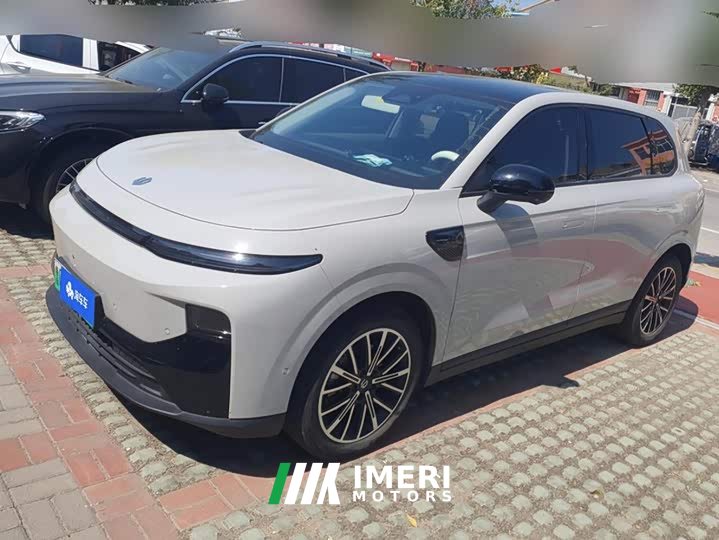 Leapmotor B10 510 Pleasure Edition - ავტომობილი ჩინეთიდან