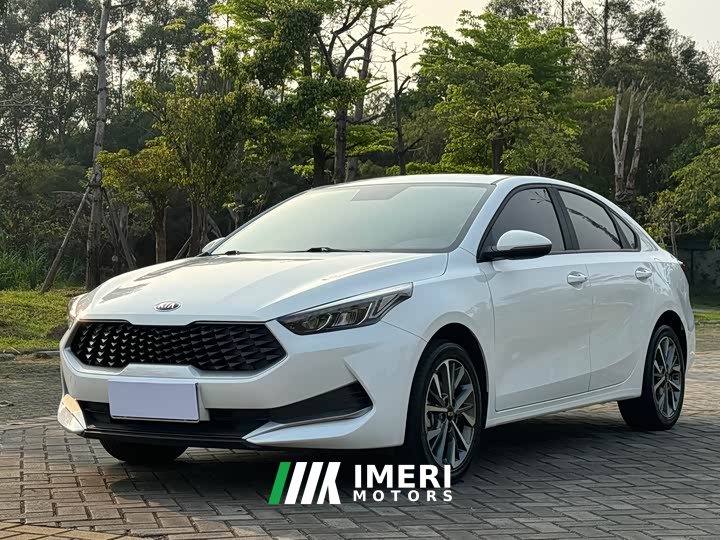 Kia K3 1.5L CVT Fashion Edition - ავტომობილი ჩინეთიდან