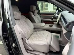 NIO ES8 Six-Seat Executive Signature Edition - ფოტო 18