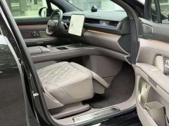 NIO ES8 Six-Seat Executive Signature Edition - ფოტო 8