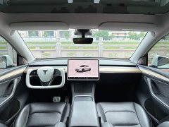 Tesla Model Y Long Range All-Wheel Drive - ფოტო 5