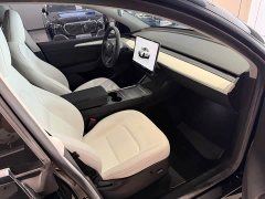 Tesla Model Y Rear-Wheel Drive - ფოტო 6