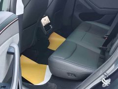 Tesla Model Y Long Range All-Wheel Drive - ფოტო 6