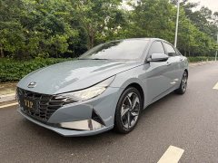 Hyundai Elantra 1.5L CVT Luxury - ფოტო 1