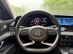Hyundai Elantra 1.5L CVT Luxury - ფოტო 11