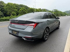 Hyundai Elantra 1.5L CVT Luxury - ფოტო 17