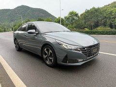 Hyundai Elantra 1.5L CVT Luxury - ფოტო 3