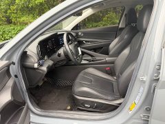 Hyundai Elantra 1.5L CVT Luxury - ფოტო 4