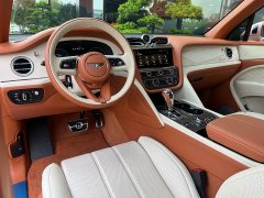 Bentley Bentayga 4.0T V8 Long Wheelbase Elegance Edition - ფოტო 7