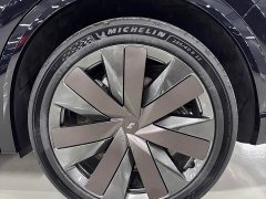Li Auto L9 Livis - ფოტო 8
