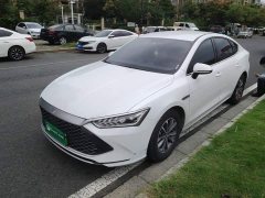 BYD Qin PLUS Glory Edition DM-i 55KM Leading - ფოტო 1