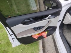 BYD Qin PLUS Glory Edition DM-i 55KM Leading - ფოტო 7