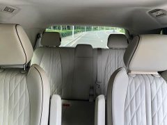 Buick GL8 Land Executive Cabin 652T Luxury - ფოტო 11