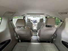 Buick GL8 Land Executive Cabin 652T Luxury - ფოტო 18
