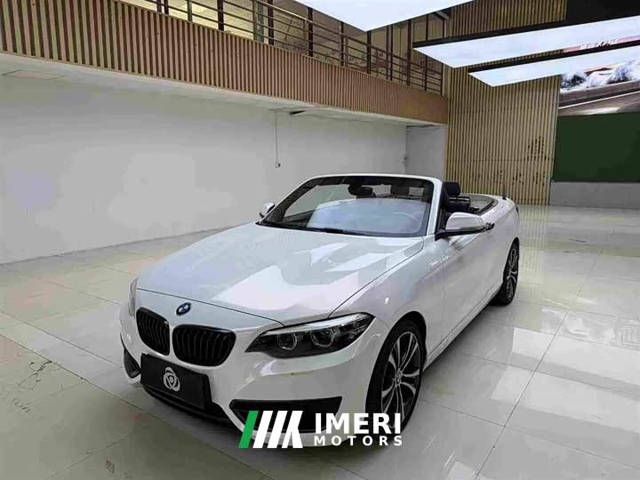 BMW 2 Series (Imported) 225i Convertible Sports Design Package
