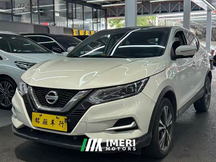 Nissan Qashqai 2.0L CVT Luxury