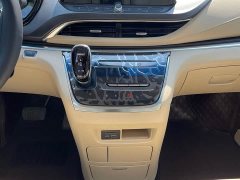 Buick GL8 Land Executive Cabin 652T Luxury - ფოტო 11