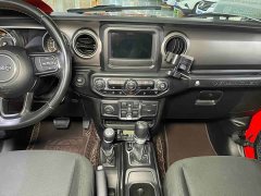 Jeep Wrangler 2019 2.0T Sahara 4-Door China V Emission Standard - ფოტო 10