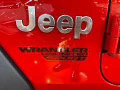 Jeep Wrangler 2019 2.0T Sahara 4-Door China V Emission Standard - ფოტო 11