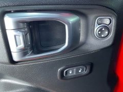 Jeep Wrangler 2019 2.0T Sahara 4-Door China V Emission Standard - ფოტო 17