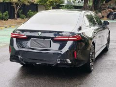BMW 5 Series 530Li Premier M Sport Package - ფოტო 17