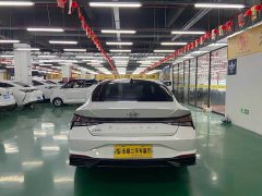 Hyundai Elantra 1.5L CVT Luxury - ფოტო 11